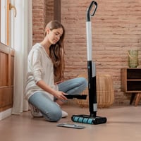 Mop electric Cecotec FreeGo Wash 40W, autonomie 40 minute, rolă absorbantă Wet Jalisco, rezervor de apă curată de 420 ml și rezervor de apă uzată de 150 ml, pulverizare automată 6