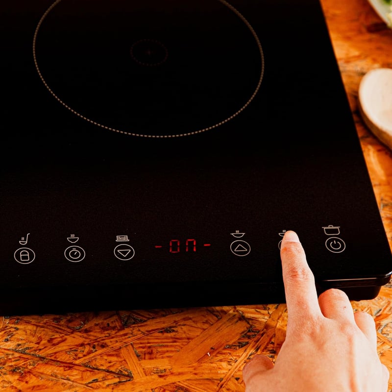 Cecotec Full Magma Slim hordozható indukciós főzőlap 2000W, 8 fokozat, üveg felület, érintőkijelző