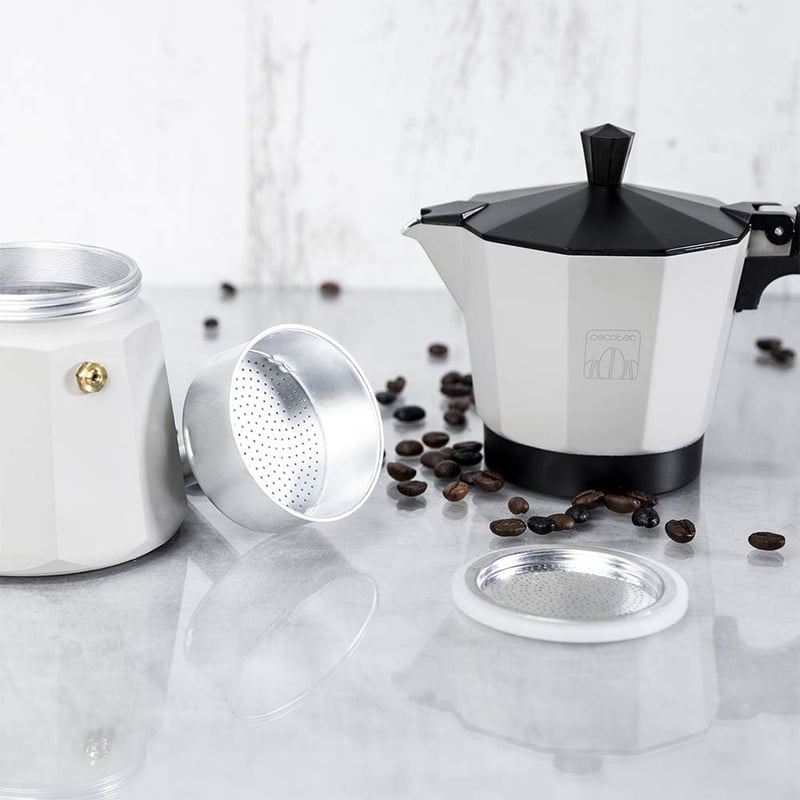 Cecotec Italian Cumbia Mokclassic 1200 kávéfőző 775ml krém alumínium 12 csészéhez