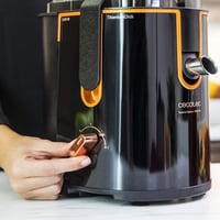 Cecotec Orbital Extreme Titanium 19000 XXL gyümölcscentrifuga 1300W, 19000 rpm, titán korongos 2