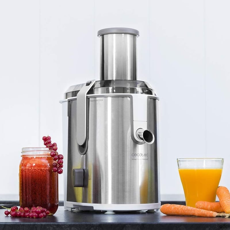 Cecotec Orbital StrongTitanium 19000 XXL gyümölcscentrifuga 1300W, titánium korongos, 2 sebességfokozat