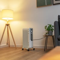 Olejový radiátor Cecotec ReadyWarm 7000 Space 1500 W, 7 rebier, 3 úrovne výkonu, vykurovacia plocha 15 m², navíjač kábla, kolieska 2