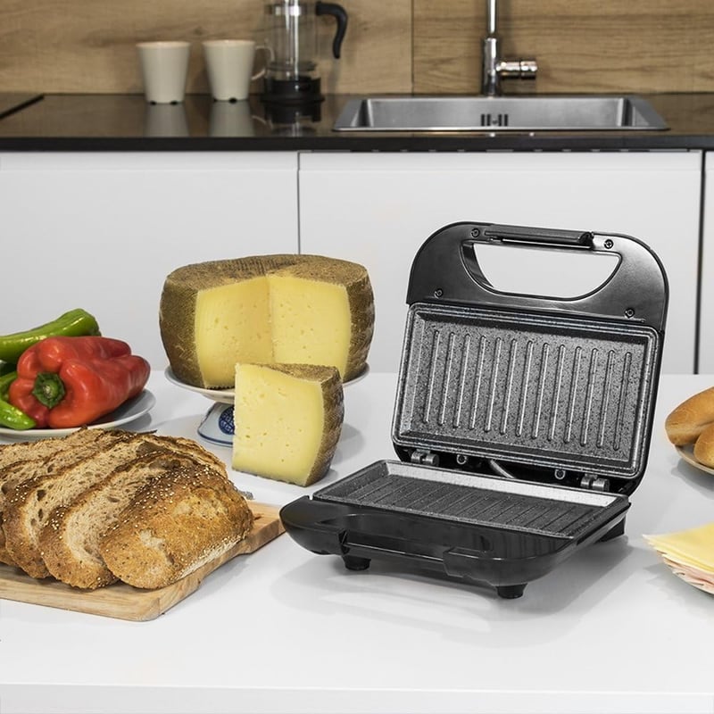 Cecotec szendvicssütő grill felülettel, 2 szendvicshez, 750W, nem tapadó bevonat