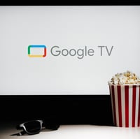 Televízor Smart TV Cecotec VQU40043 QLED 4K UHD 43", Google TV, Dolby Vision a Atmos, HDMI 2.1, USB 3.0, HDR10, VRR, 16 GB ROM, Chromecast, Google Assistant 5