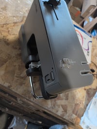Automatický vyšívací stroj Brother Skitch PP1 – chybný, poškodený – chybný, na náhradné diely: Má poškodený prvok, viď obrázok (stav: pozri 2. obrázok) 3