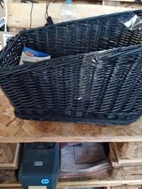 TRIXIE Pletena biciklistička košara za pse za nosač prtljage 35×49×55 cm – sa zaštitnom rešetkom i jastukom — nedostaje zaštitni pokrov (stanje: vidi 2. sliku) 5
