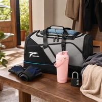 Fitness početni paket: sportska torba + rukavice za trening + shaker 750 ml + lokot za ormarić 1