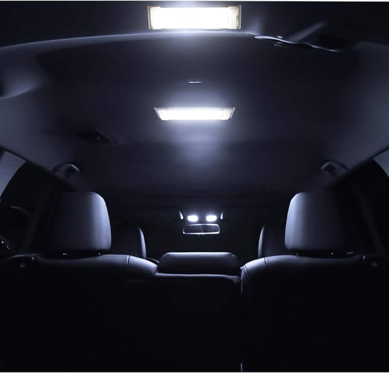 Suparee 12V-os LED lámpa, 6000K fehér, kapcsolóval - lakóautóba, hajóba, teherautóba (2db)