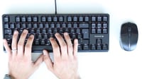 Tastatură de gaming mecanică CHERRY G80-3000N RGB TKL – Switch-uri MX Silent Red, layout german QWERTZ, cu fir, negru 4