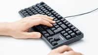 Tastatură de gaming mecanică CHERRY G80-3000N RGB TKL – Switch-uri MX Silent Red, layout german QWERTZ, cu fir, negru 7