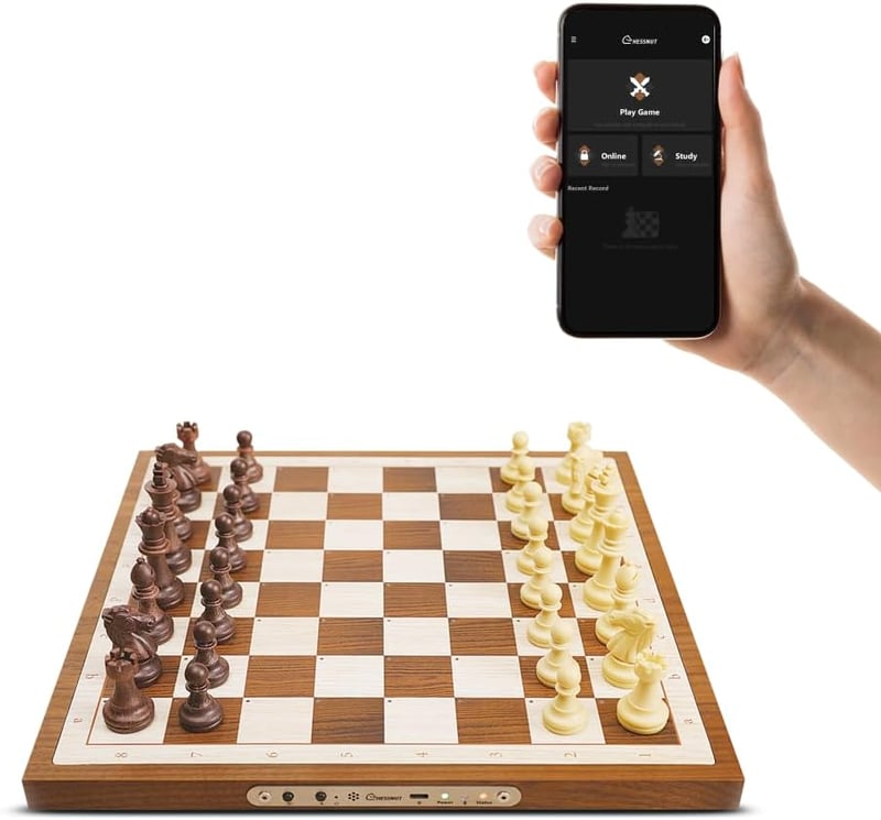 Chessnut Air Elektronikus Sakk Készlet - Kézműves Fa Sakktábla LED Világítással, AI Adaptív Technológiával, Chess.com Kompatibilitással, Ext