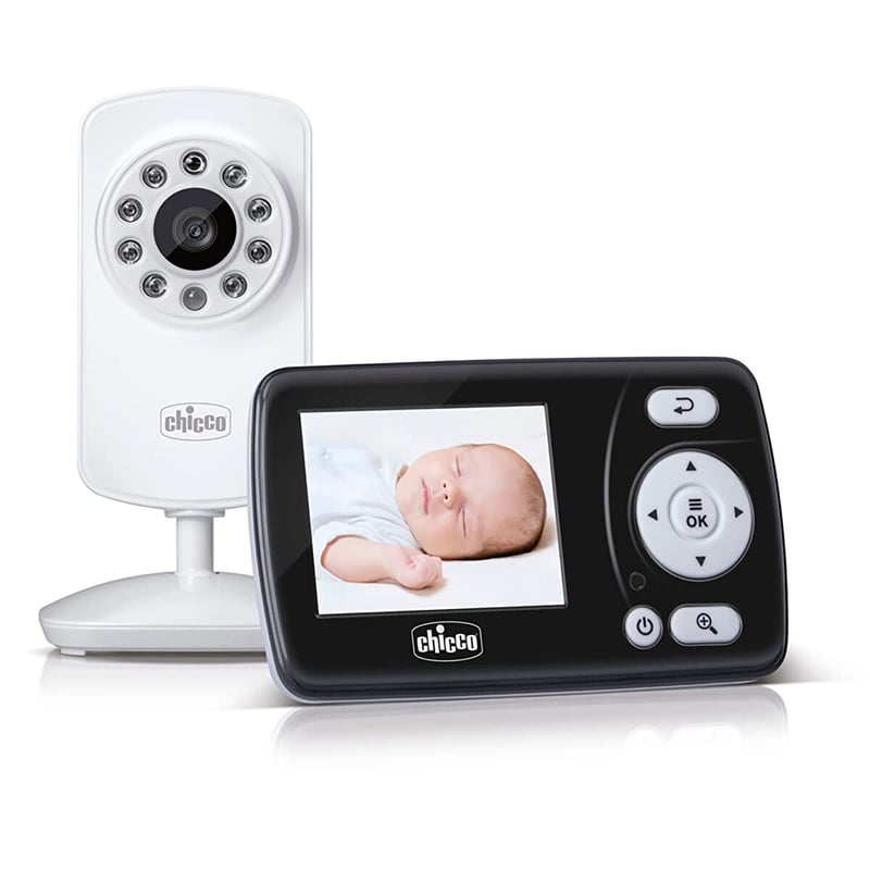 Baby monitor video Chicco Smart cu cameră - Ecran LCD color de 2,4", rază de acțiune de 200 m, vedere nocturnă, activare vocală, autonomie mare, montare pe perete