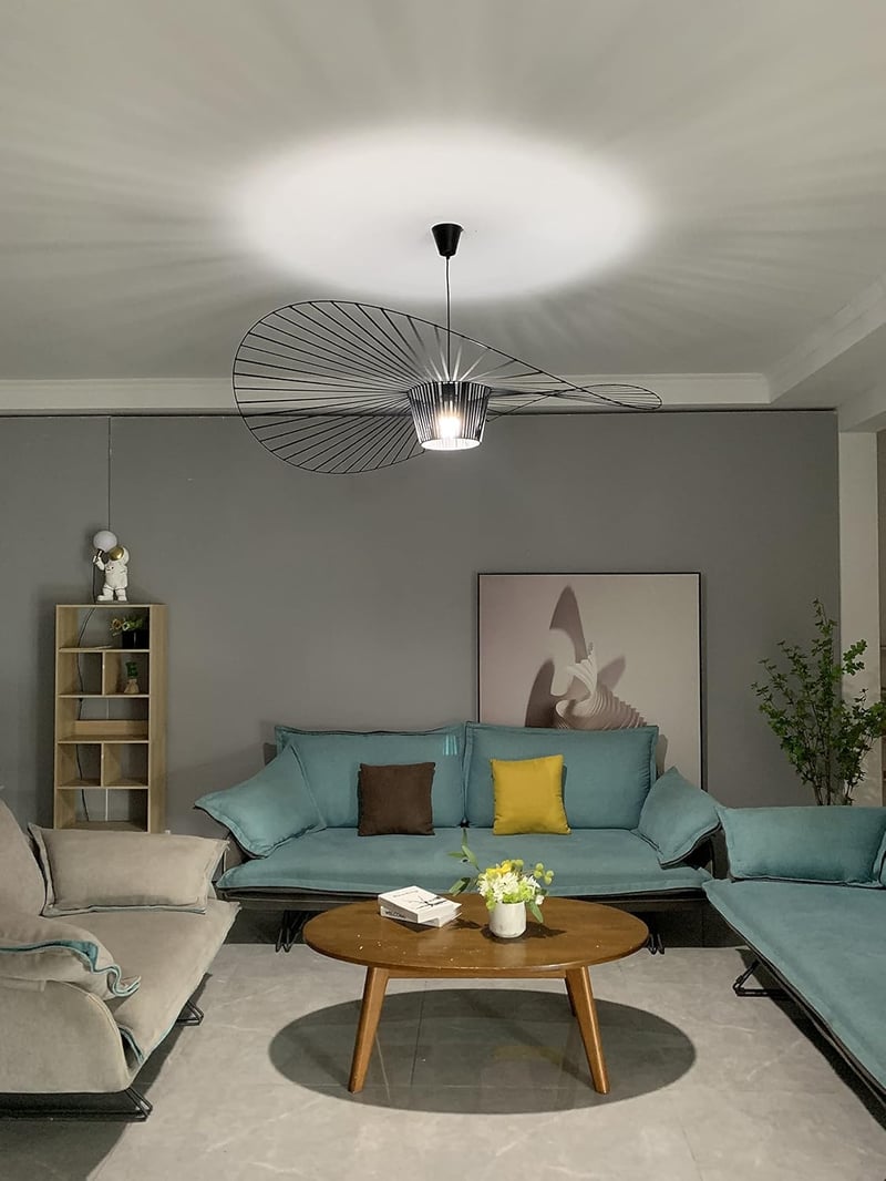 CHNB Vertigo Függőlámpa 100 cm Fekete - Modern Art Deco Csillár Állítható Fényerővel, Könnyű Üvegszálas Dizájn Étkezőbe, Nappaliba

AI: I've