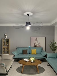 CHNB Vertigo Függőlámpa 100 cm Fekete - Modern Art Deco Csillár Állítható Fényerővel, Könnyű Üvegszálas Dizájn Étkezőbe, Nappaliba

AI: I've 5