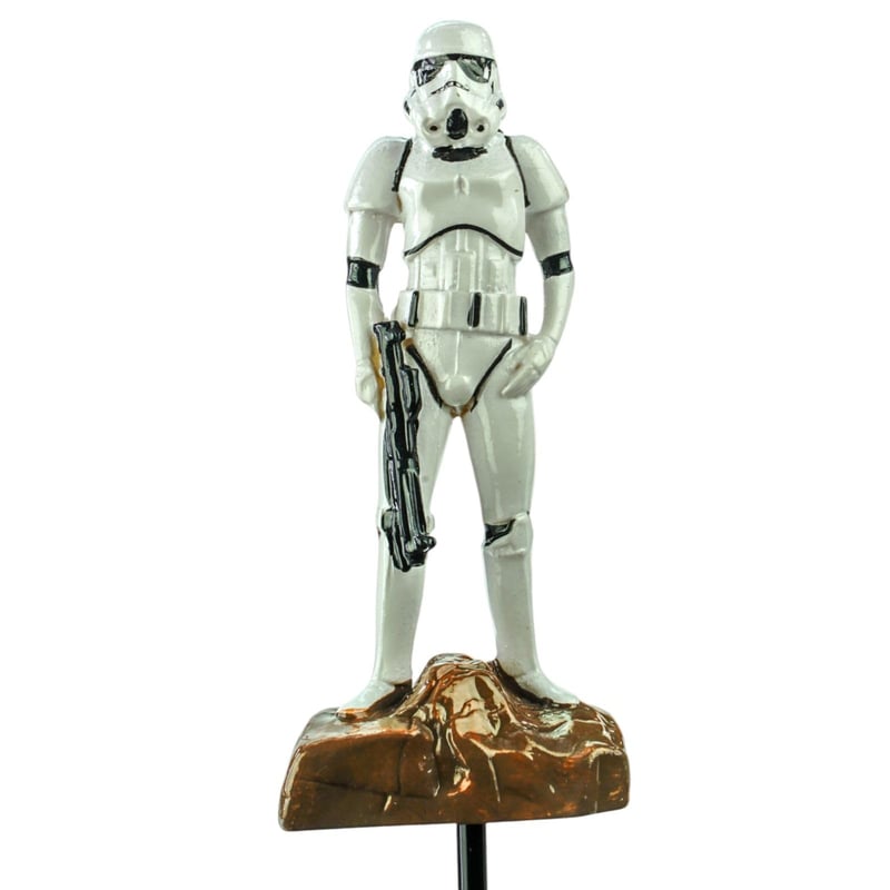 Christmas Inspirations vrtna dekoracija Stormtrooper – Star Wars ukras za cvijeće 38 cm, vanjska figura za gredice, travnjake ili tegle za cvijeće