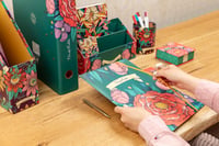 Dosar cu inele Clairefontaine Frida Kahlo 116223C, A4, cotor 7 cm, capacitate mare, 26 x 32 cm 6