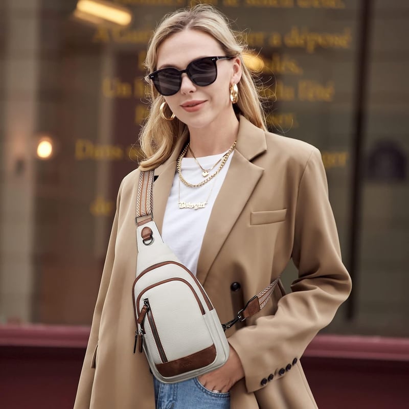 CLUCI Crossbody Táska Férfiaknak és Nőknek, PU Bőr Mellkastáska Utazáshoz, Bézs-Barna