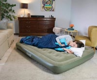 Nafukovacia posteľ pre hostí Coleman Comfort Airbed pre 2 osoby, 188x137x22 cm, nosnosť max. 295 kg, na vnútorné aj vonkajšie použitie, kemping, festival, zelená 4