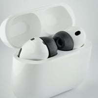 Dopuri din spumă cu memorie Comply TrueGrip MAX pentru Apple AirPods Pro (generatia a 3-a) - negru, S/M/L, 3 perechi 2