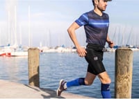 Bežecký pás Compressport Free Belt na cyklistiku a lezenie - Ultraľahký priedušný elastický bedrový pás - Čierny - Používaný 7