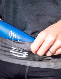 Bežecký pás Compressport Free Belt na cyklistiku a lezenie - Ultraľahký priedušný elastický bedrový pás - Čierny - Používaný 3