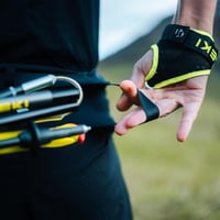 Centură de alergare Compressport Free Belt Pro - Ergonomică, ultra-ușoară, autonomie de 6 ore, compartiment mare - mărime XL-XXL 5