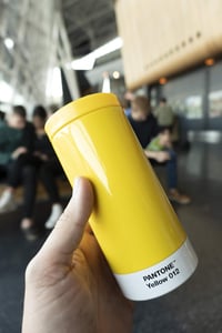 Copenhagen Design Pantone utazó bögre rozsdamentes acél sárga 400ml 5