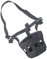Nylonový náhubok a zábrana proti kŕmeniu pre kone Covalliero Equivet, čierny, veľkosť pony, jednoduché nasadenie 2