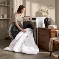 CozyLux Prikrývka 200x220 cm Biela celoročná prešívaná z mikrovlákna s výplňou 300GSM, certifikát Oeko-TEX 100, vhodná do práčky 7