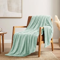 Mäkká flanelová deka CozyLux 150x200 cm, šalviovozelená - XL teplá deka na pohovku na štyri ročné obdobia, Oeko-Tex 100, 260 g/m² 3