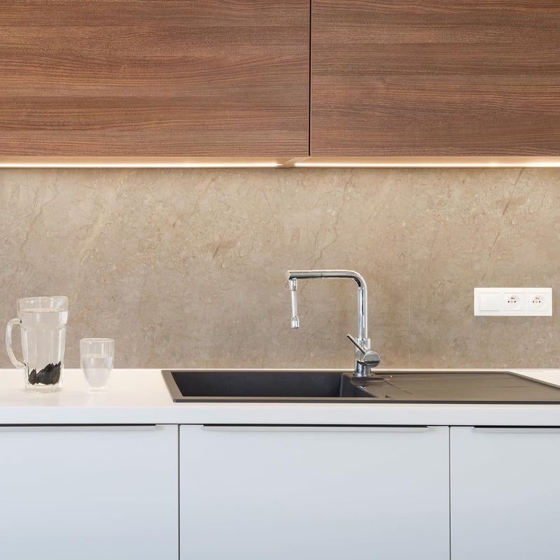 CREARREDA Konyhai Falpanel Travertino Kő Mintás 190x60cm Vízálló Fröccsenésvédelem PVC - 190 x 60 cm, Travertine Stone