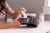 Žehliaci lis Cricut EasyPress Mini na tričká, čiapky, topánky a tašky – Malinovo červená (verzia pre EÚ) 10