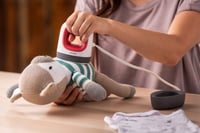 Žehliaci lis Cricut EasyPress Mini na tričká, čiapky, topánky a tašky – Malinovo červená (verzia pre EÚ) 8
