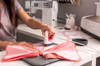 Žehliaci lis Cricut EasyPress Mini na tričká, čiapky, topánky a tašky – Malinovo červená (verzia pre EÚ) 7