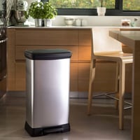 Pedálový odpadkový kôš Curver Deco Bin 50 l s nášľapným mechanizmom, tichým zatváraním, sivý s kovovým vzhľadom, pachotesný, 39x29x72 cm, na kuchynský odpad 6