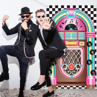 CZAYEFNH Casino ukrasni banner - Dekoracija od vinil ploča u Elvis stilu za rockabilly zabave iz 50-ih - Jukebox banner za partyje i događanja 4