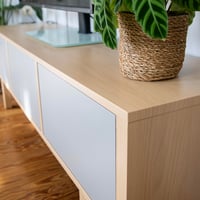 Samolepiaca fólia na nábytok d-c-fix – tirolský buk, 90 cm x 2,1 m | Umývateľná dekoračná samolepiaca fólia do kuchyne, na skrine, stoly a parapety 2