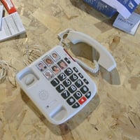 Káblový stolový telefón pre seniorov Alcatel TMAX 10+ s veľkými tlačidlami a rýchlou voľbou s fotkami — Vyzváňanie je tiché (stav: pozri 2. obrázok) 2