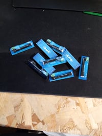 Zamjenske glave za električnu četkicu za zube Oral-B PRO CrossAction, crne, 9 komada - set sa smanjenom zalihom 4