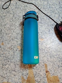 Sticlă ion8 500 ml, culoare aqua, etanșă, deschidere cu o singură mână, fără BPA, lavabilă în mașina de spălat vase — utilizată (stare: vezi a 2-a poză) 2
