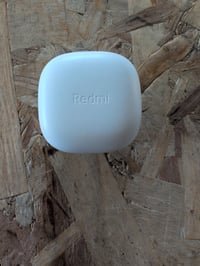 Bezdrôtové slúchadlá Xiaomi Redmi Buds 6 Play True Wireless s Bluetooth 5.4 a nabíjacím puzdrom, výdrž batérie 7,5+36 hodín, biele – použité 2