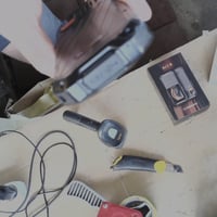 Mobilni telefon s tipkama Hammer 6 LTE – baterija 2500 mAh, IP68, zaslon 2,4 inča — nedostaje kabel za punjenje, uređaj je jako korišten (stanje: vidi 2. sliku) 3