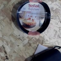 Okrúhla tortová forma Tefal Perfectbake 26 cm, čokoládovohnedá, 100 % — Tovar bol pri preprave poškodený (stav: pozri 2. obrázok) 2