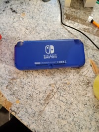 Consolă portabilă Nintendo Switch Lite albastră – defectă, pentru piese: nu se încarcă și nu pornește (stare: vezi imaginea 2) 3
