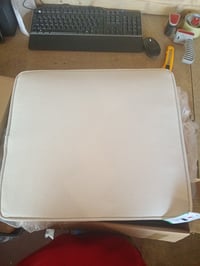 Amazon Basics Modern Kárpitozott Négyzetes Puff, Elefántcsontszín, Lenvászon, Tömörfa X-lábak — szövetfoltos (állapot: lásd a 2. képet) 3