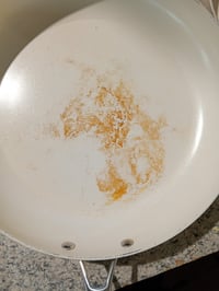 Set de 3 tigăi ceramice antiaderente Amazon Basics — pentru piese/dezmembrare: stare foarte uzată (stare: vezi a doua fotografie) 3
