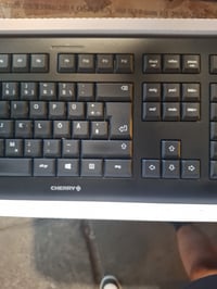 Bezdrôtová súprava klávesnice a myši CHERRY DW 3000, nemecké rozloženie QWERTZ, čierna, používaná 5
