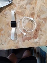 Inteligentné hodinky Xiaomi Redmi Watch 5 Lite v zlatej farbe, s funkciou merania SpO2 a pulzu, 18-dňovou výdržou batérie, moderný štýl 2