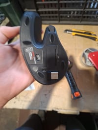 Ergonomická vertikálna bezdrôtová myš Mars Gaming MMW-ERGOPRO, čierna, optický senzor 3200 DPI, spínače Huano, 2,4 GHz prijímač 2
