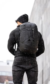 Fitgriff Fekete Sporttáska Rucksak Funkcióval - Cipő- és Laptoptartóval (25L) 7